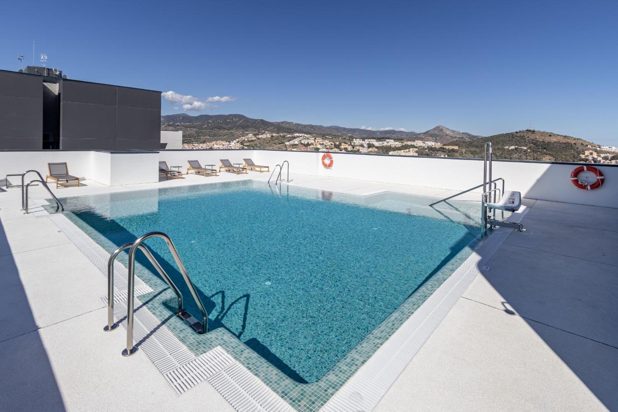 Malaga Skyline 1 Pool & Parking Free Apartamento Exterior foto